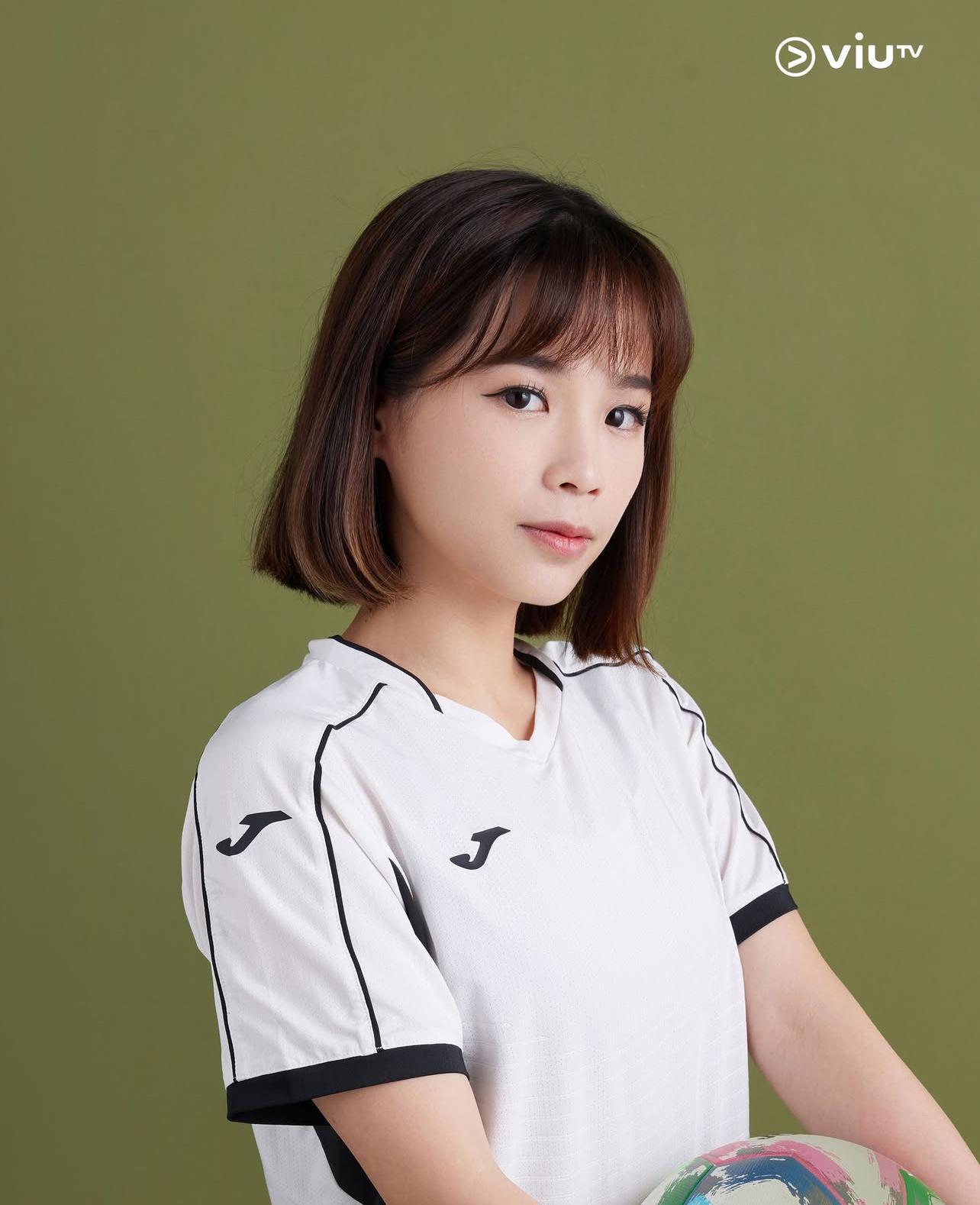 郭雅琪(Niki)是瑜珈老師。