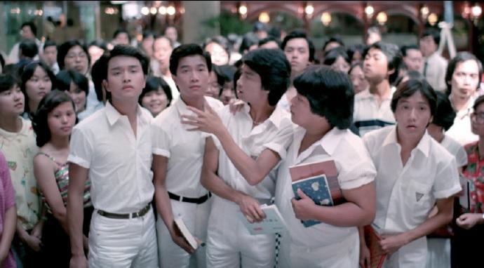 霍導演執導《失業生》,為了趕暑假檔,以24小時內完成剪接,48小時內配音,令他聞名影圈。