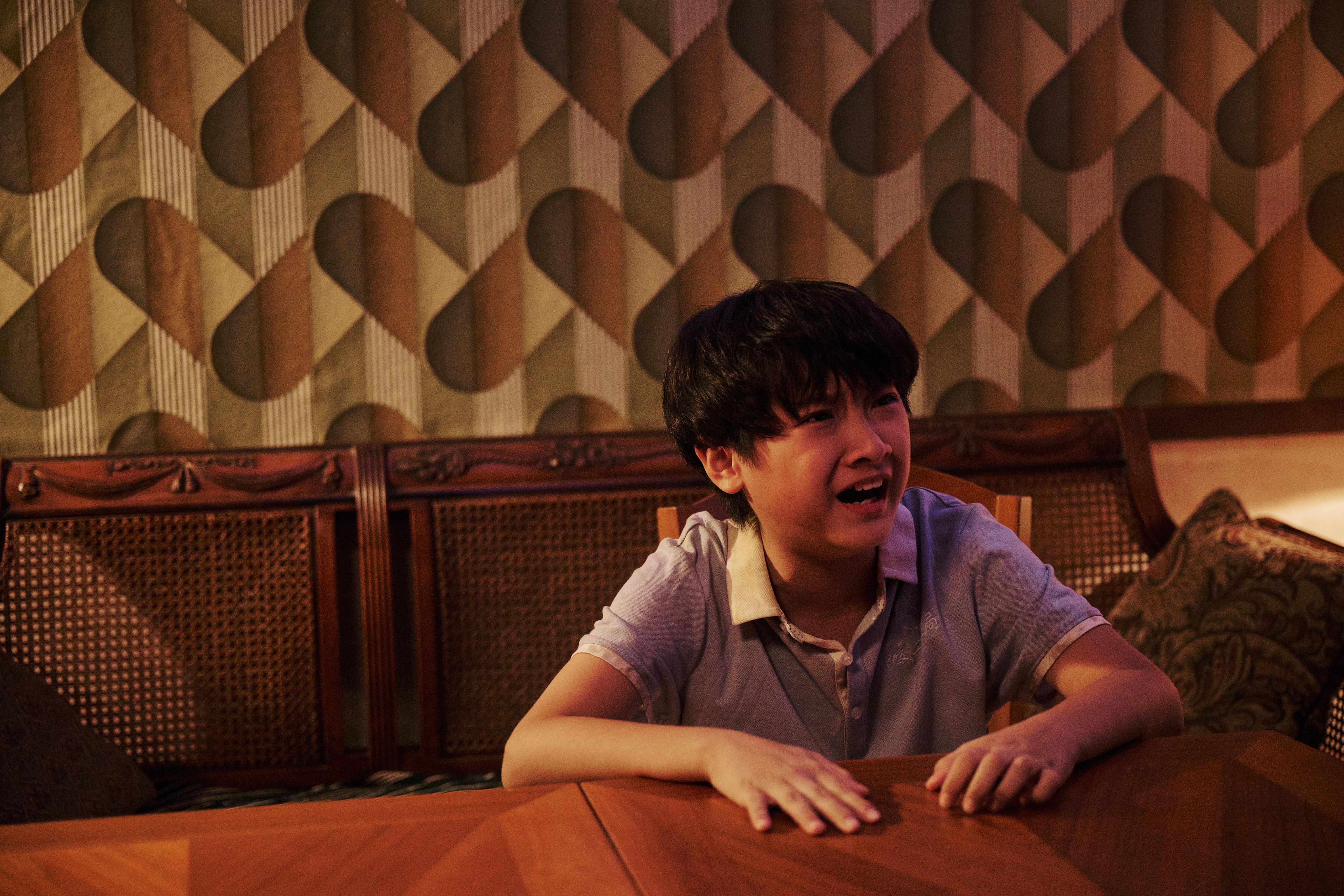 MV另一亮點,是找來黃梓樂參與拍攝。