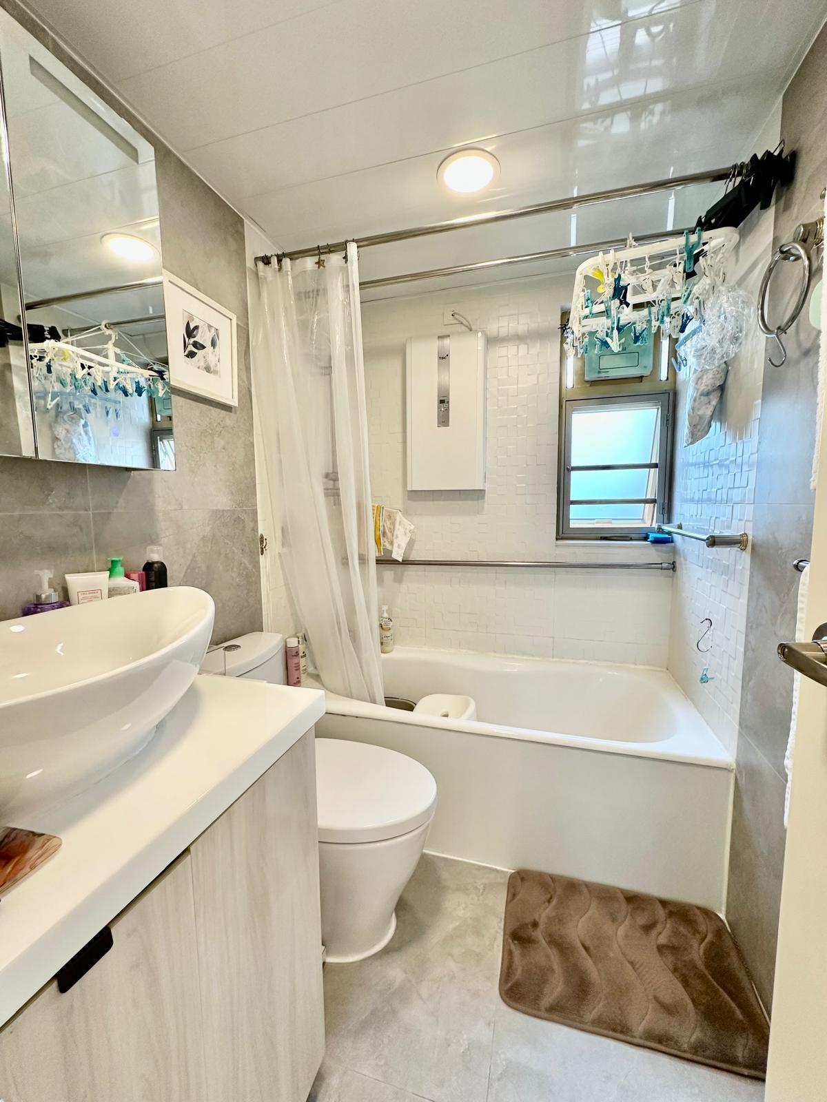 明廁浴室裝修新淨企理。(代理提供)