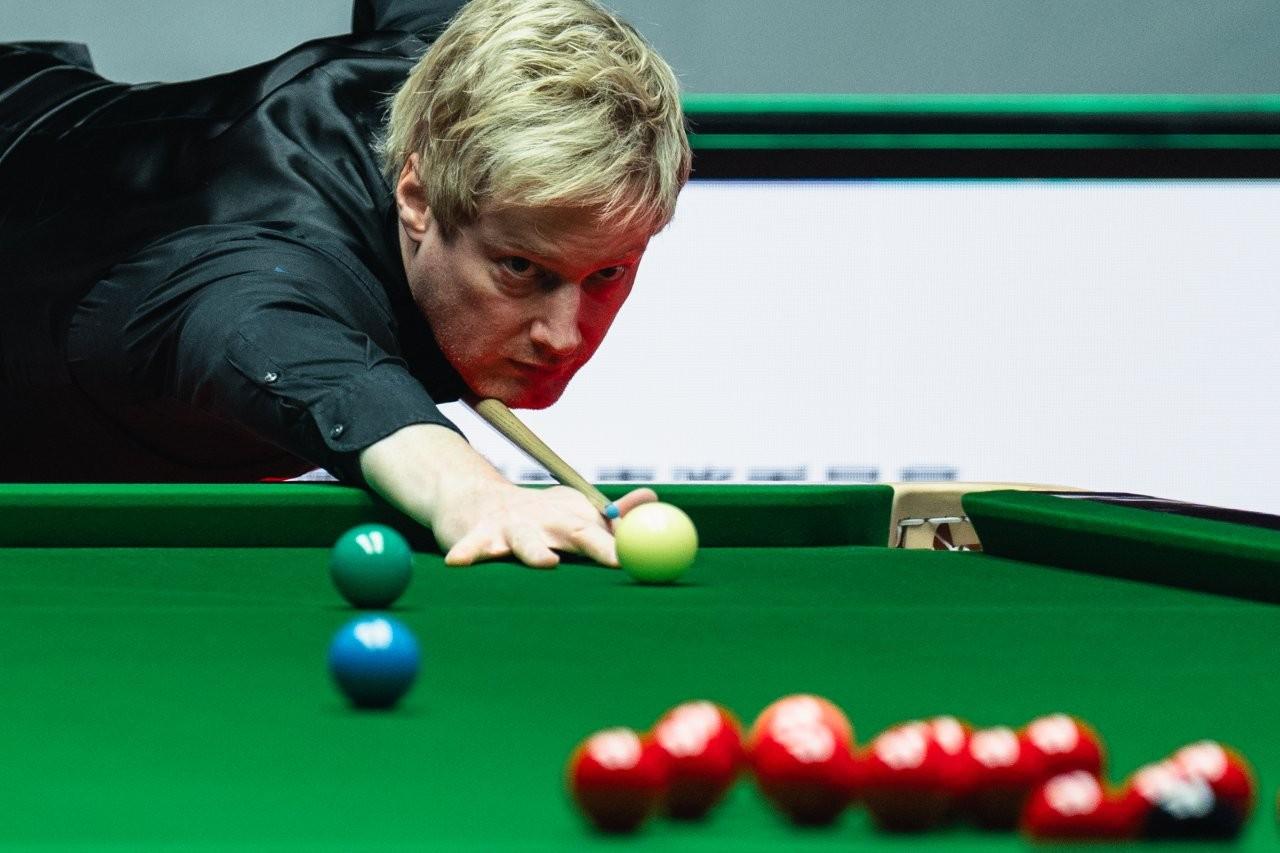 世界桌球大獎賽,羅拔臣10:0大勝冰咸,事隔8年再於香港捧盃。(大會提供)