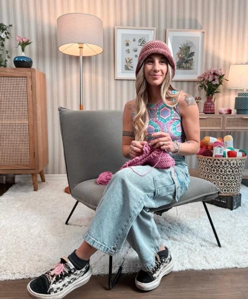 Javiera Ortiz經常分享她對編織藝術的興趣。(IG)