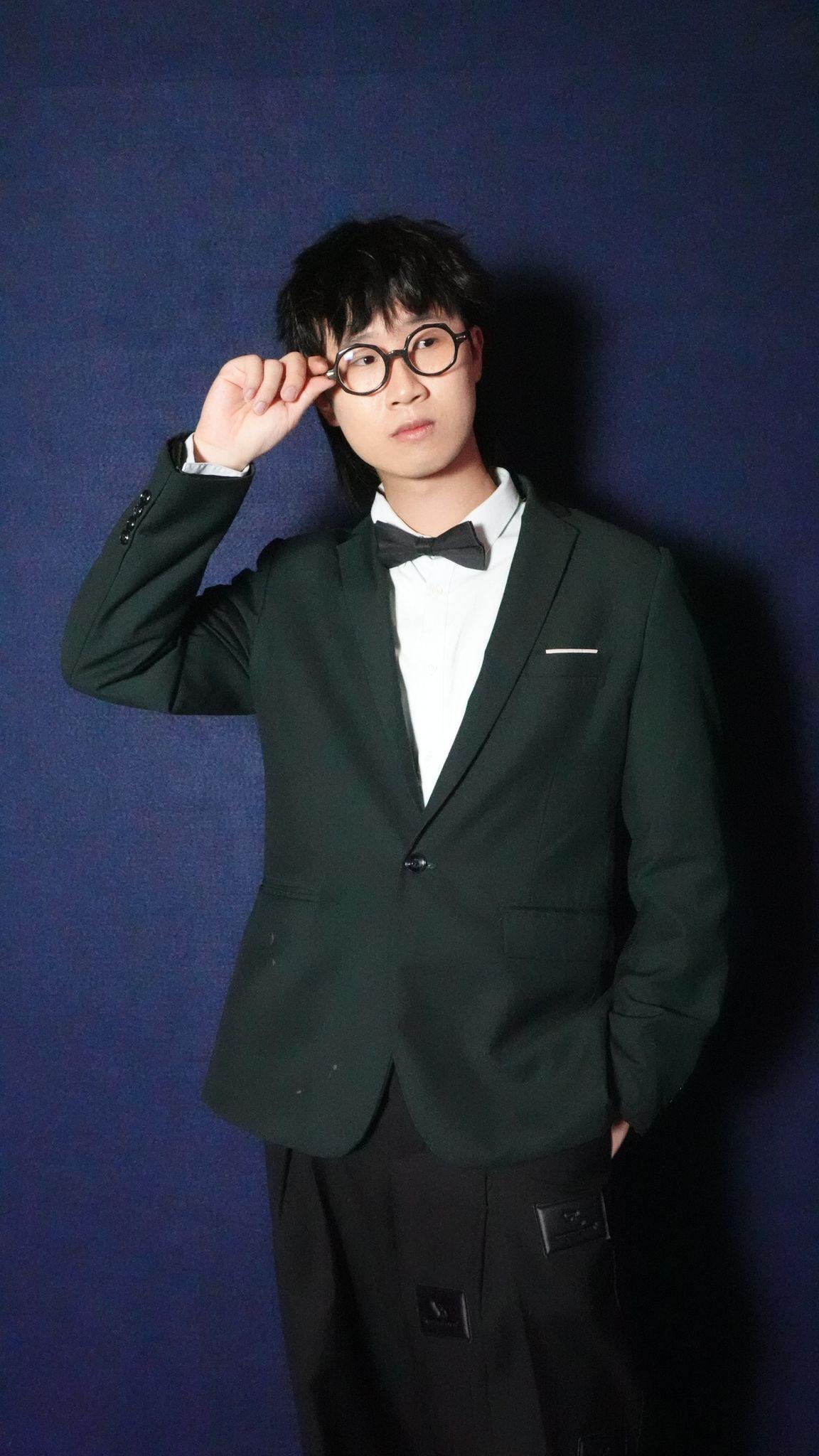 林智樂(飾 70 年代校長) 演出日期及場次:3 月 30 及 4 月 6 日 (星期日,下午 3 時)