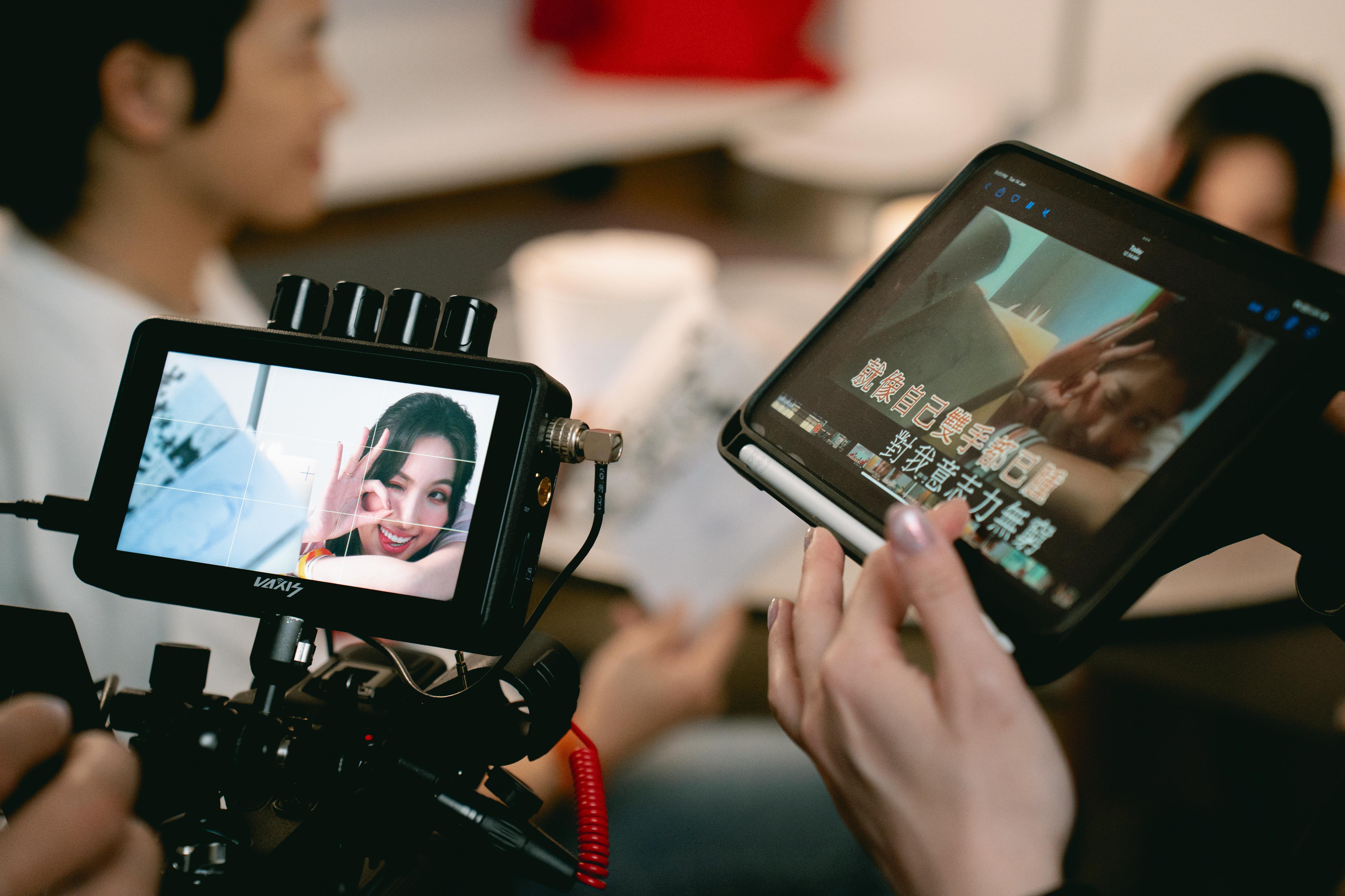 基仔笑指今次MV賣點是「low筆」製作。