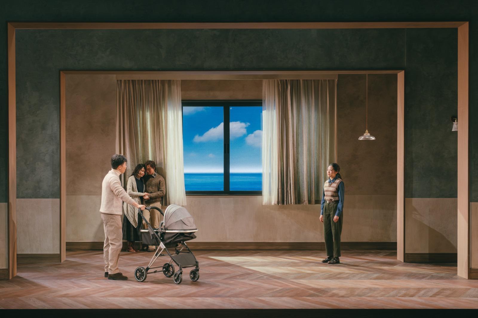 四人生活交纏重疊,看似簡單的抉擇將,帶領他們往不同的人生。