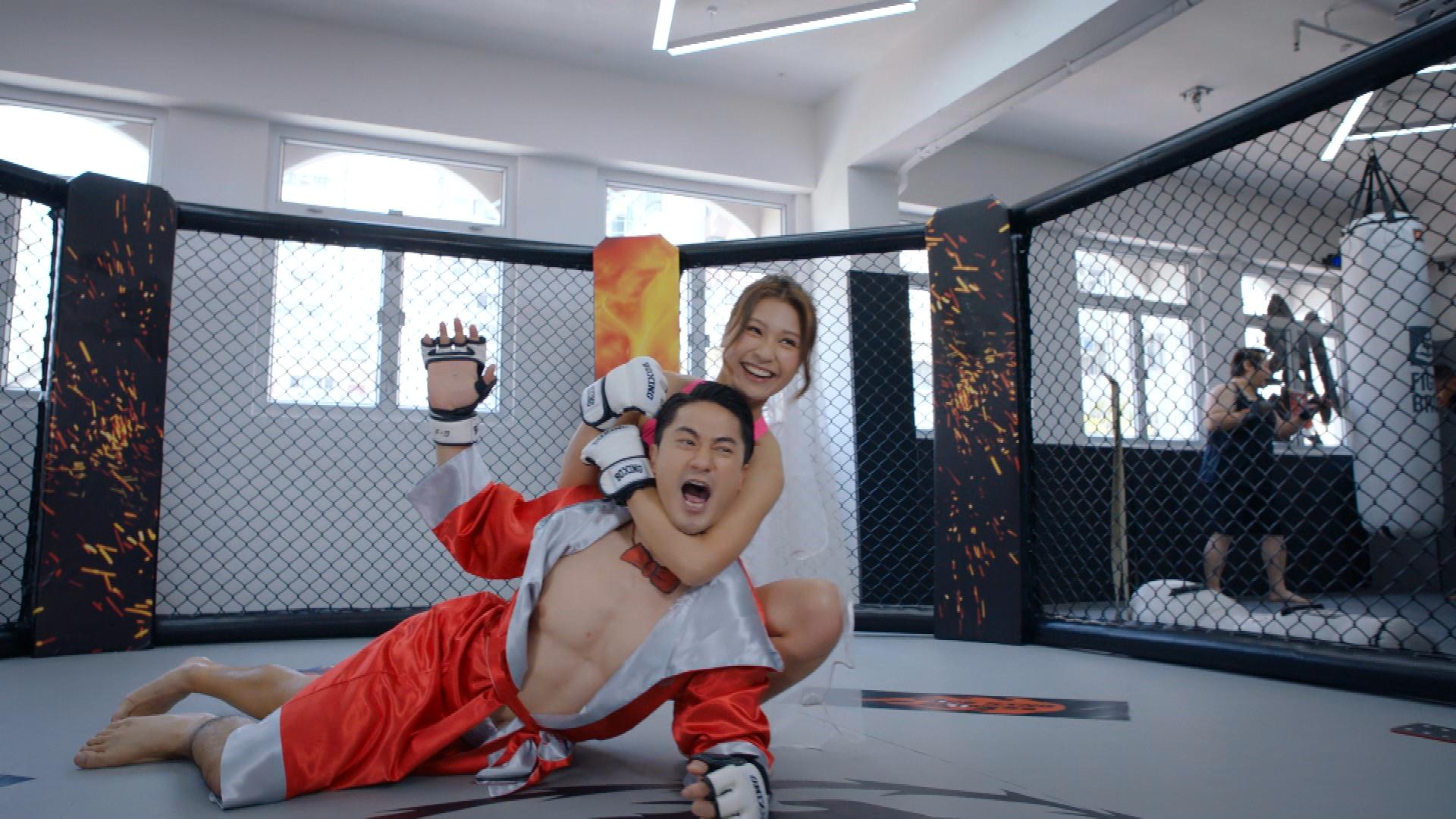 無論打拳抑或賢慧Look,麥詩晴笑容都好甜美。