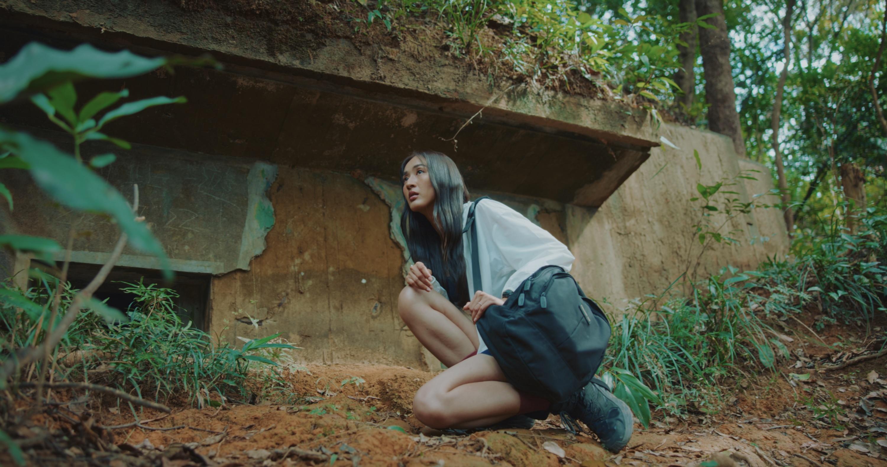 甘莫內仁希對於二戰時期日軍機槍堡(山咀)十分感興趣。