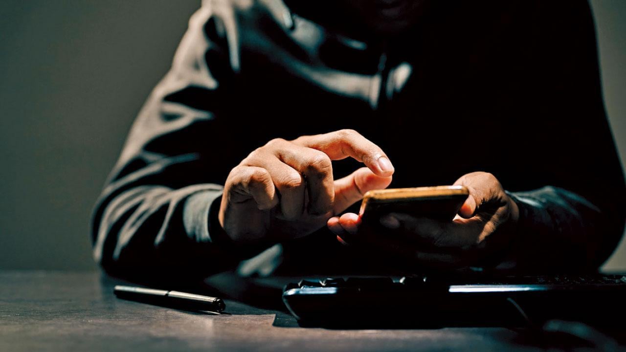 受害人損失2000萬港元。