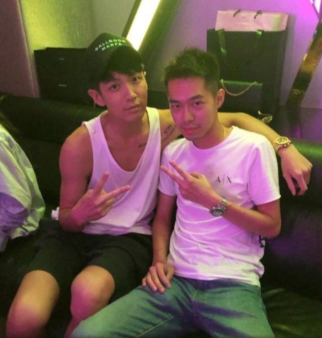 涉案富二代游翔閔與柯震東合照。