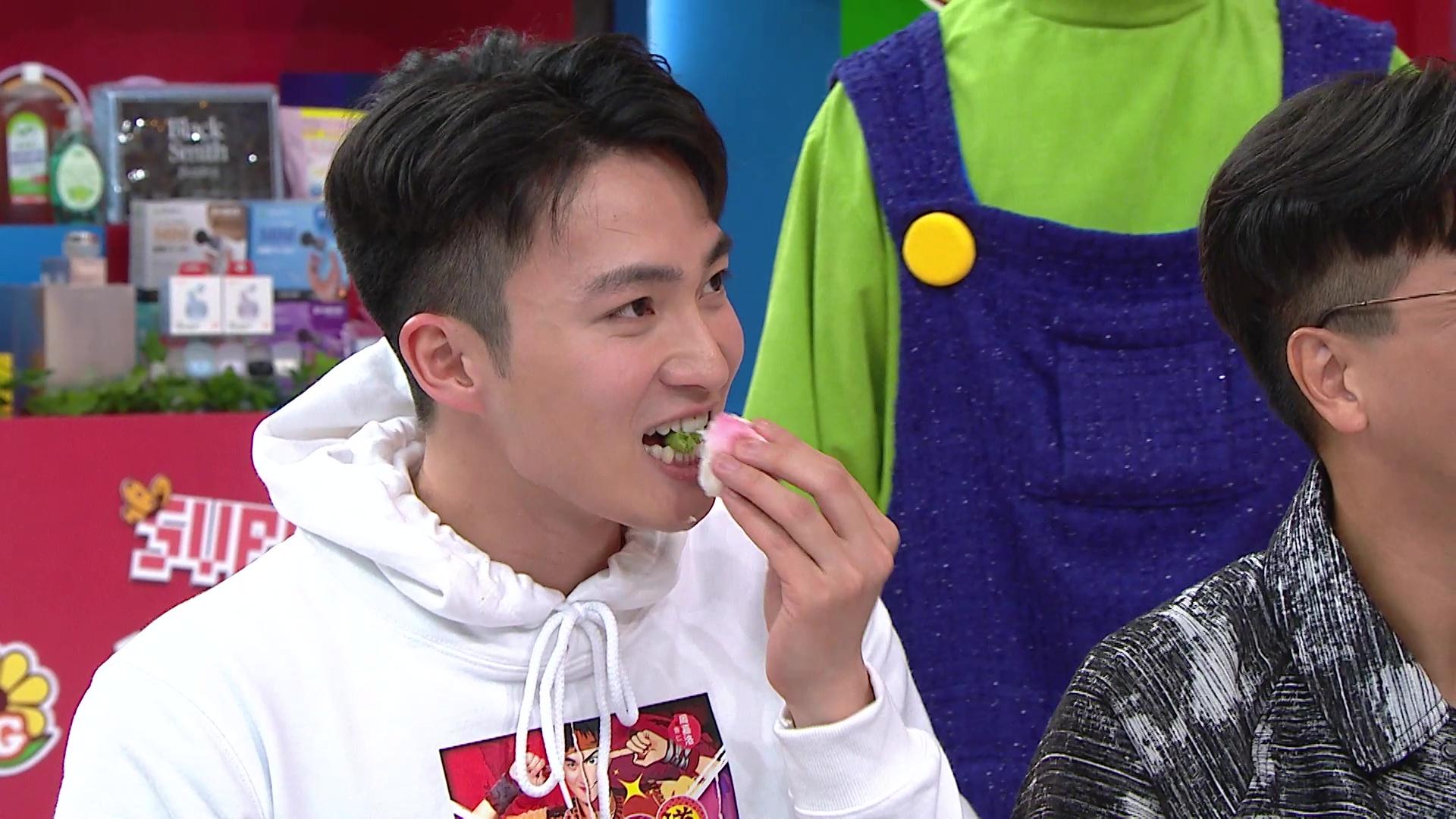 其實周嘉洛本身都唔係好頂到辣。