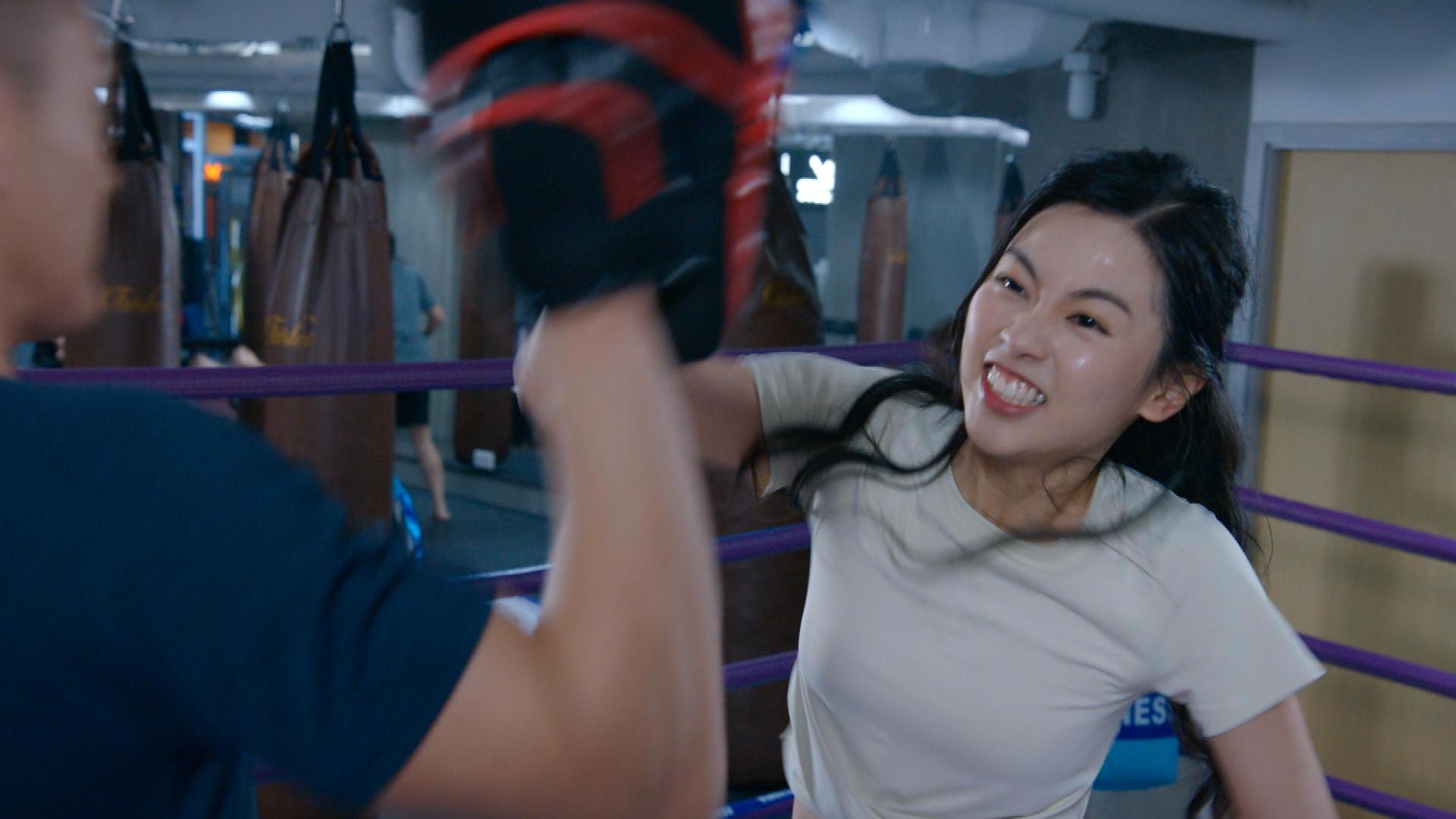 今晚劇情預告截屏,齋睇相,郭柏妍都幾有喜感。