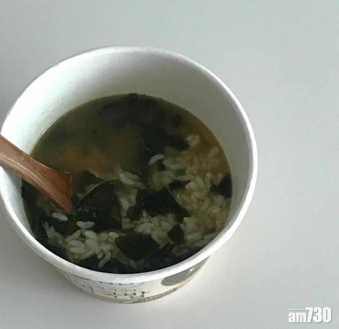 韓式宵夜食譜|同品牌還有出品海帶湯飯,吃起來更方便。