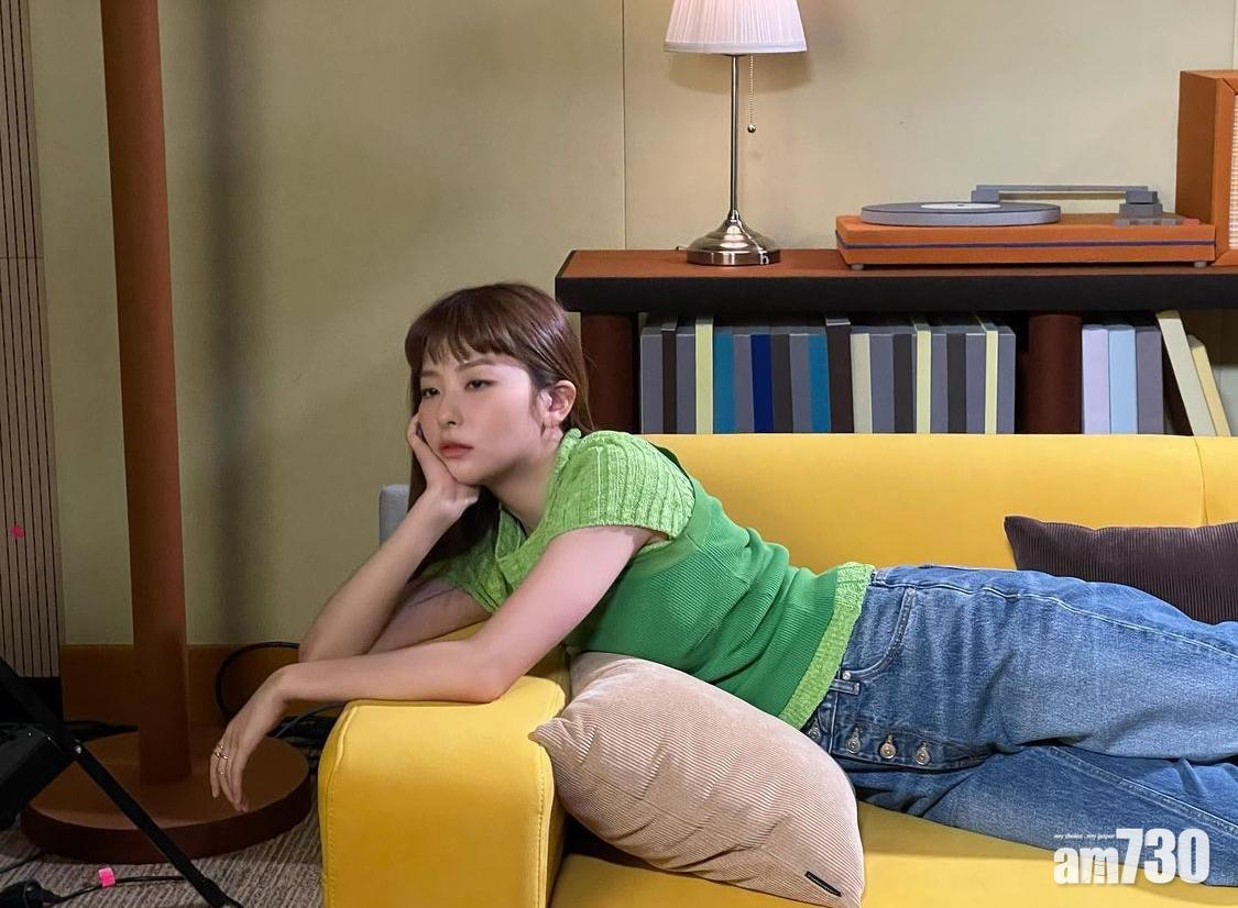 用抱枕墊着腰間位置也有幫助。