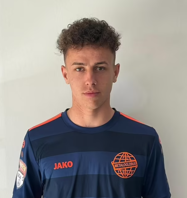 Manolache慘被自己的胃酸嗆死。(互聯網)