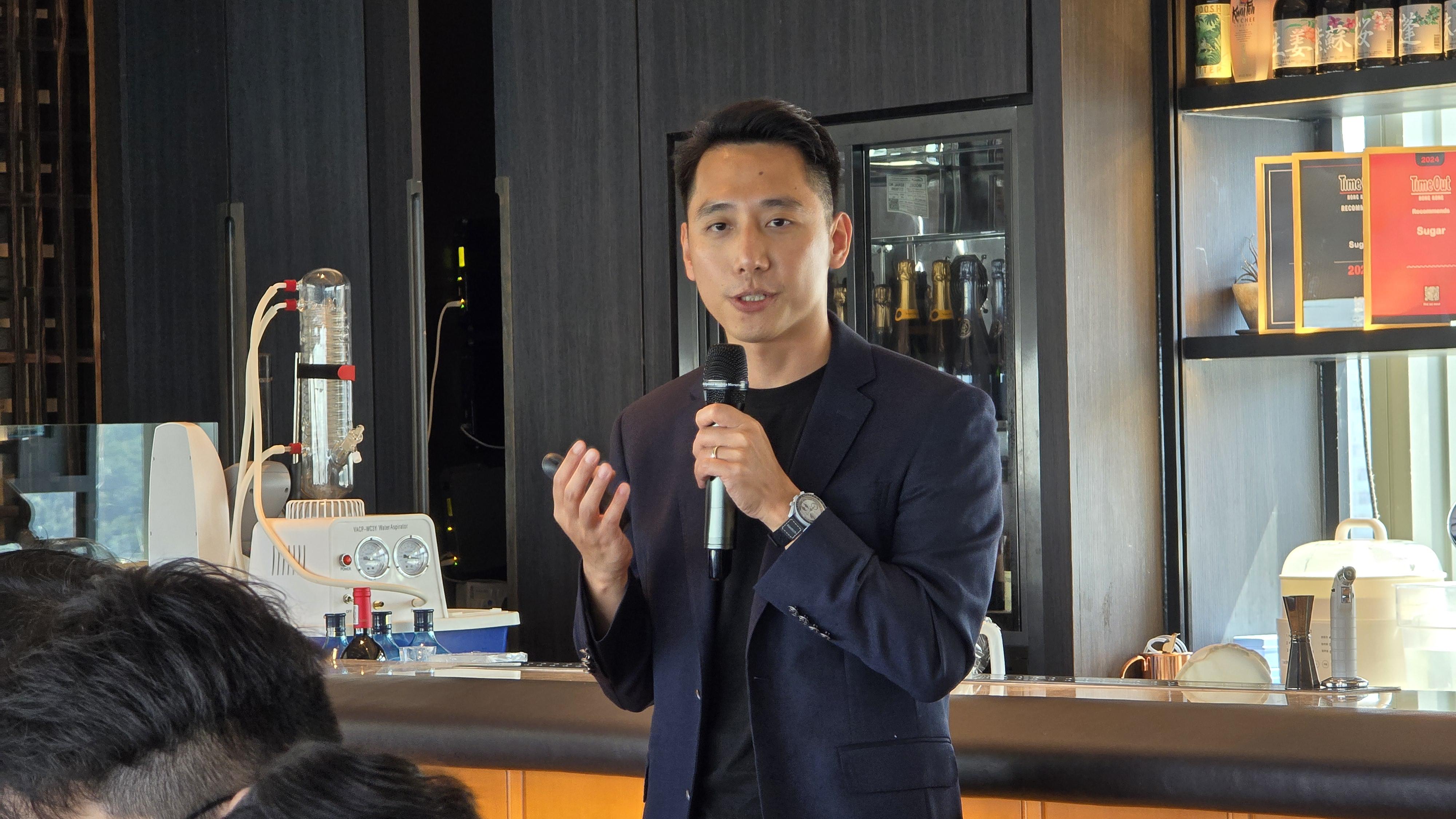 Airwallex香港中小企業務銷售主管趙公亮Nick針對本港市場,回顧品牌的動向。