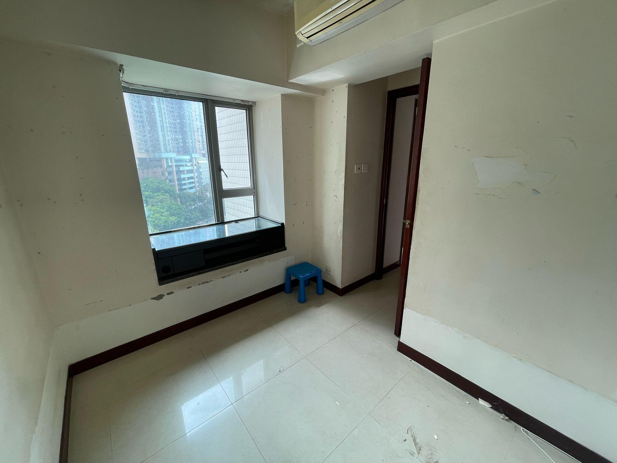 單位設有兩房,間隔四正見使。