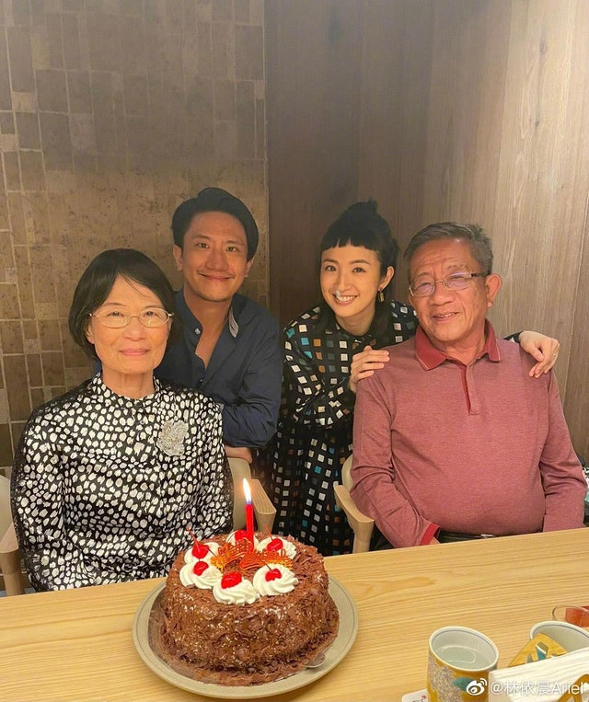 林依晨家庭幸福美滿!