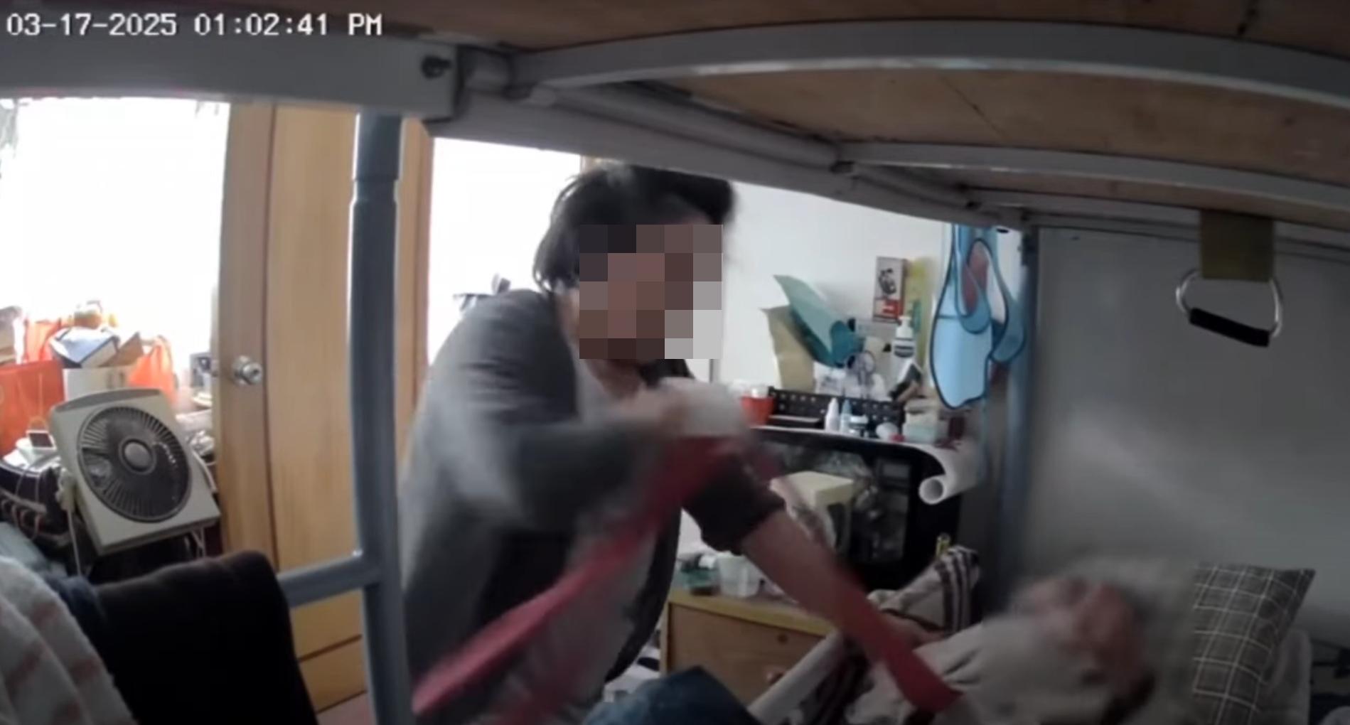 一名印傭疑虐待81歲患癌老婦。(網上片段截圖)