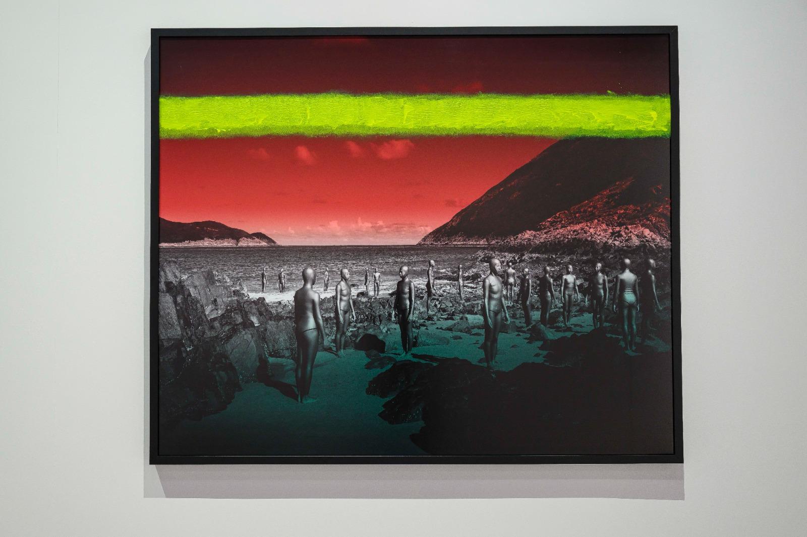 朱德華攝影加工作品《尋找座標》。