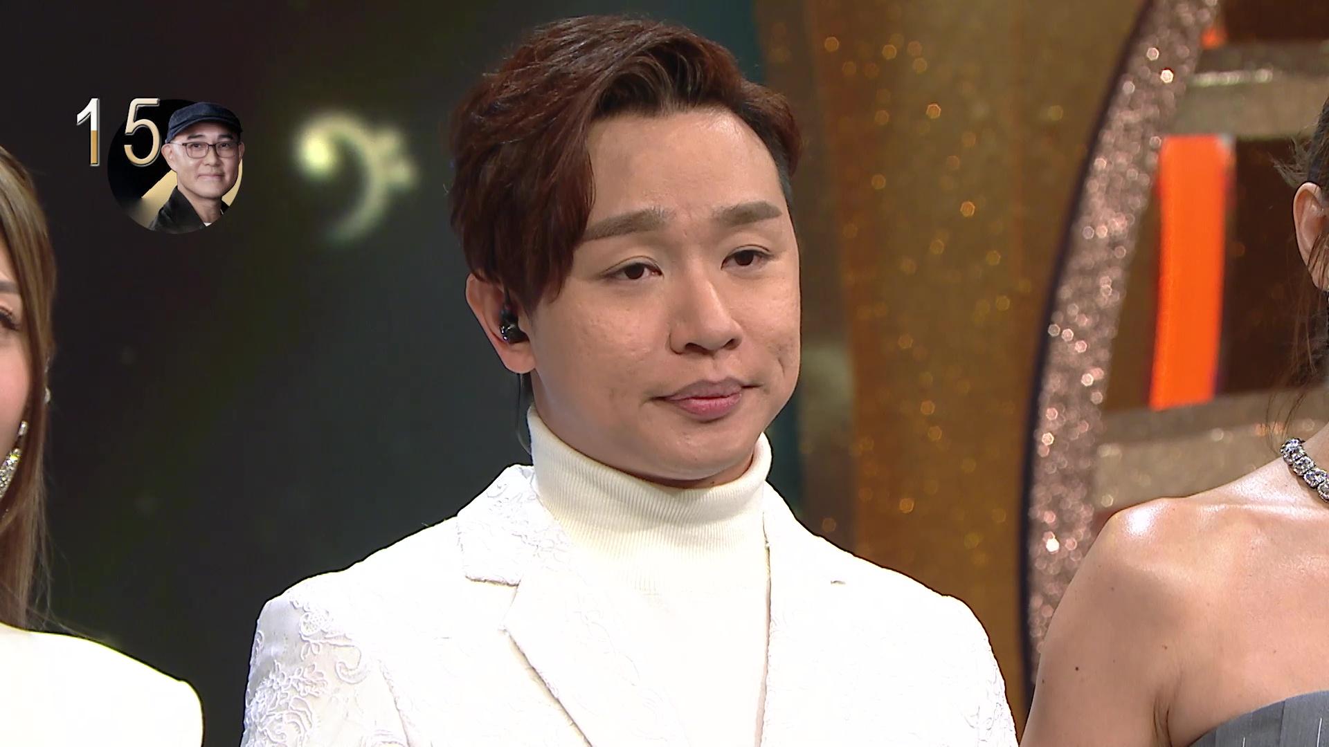 周國豐俾15分王鄭浚仁,批聽得辛苦。