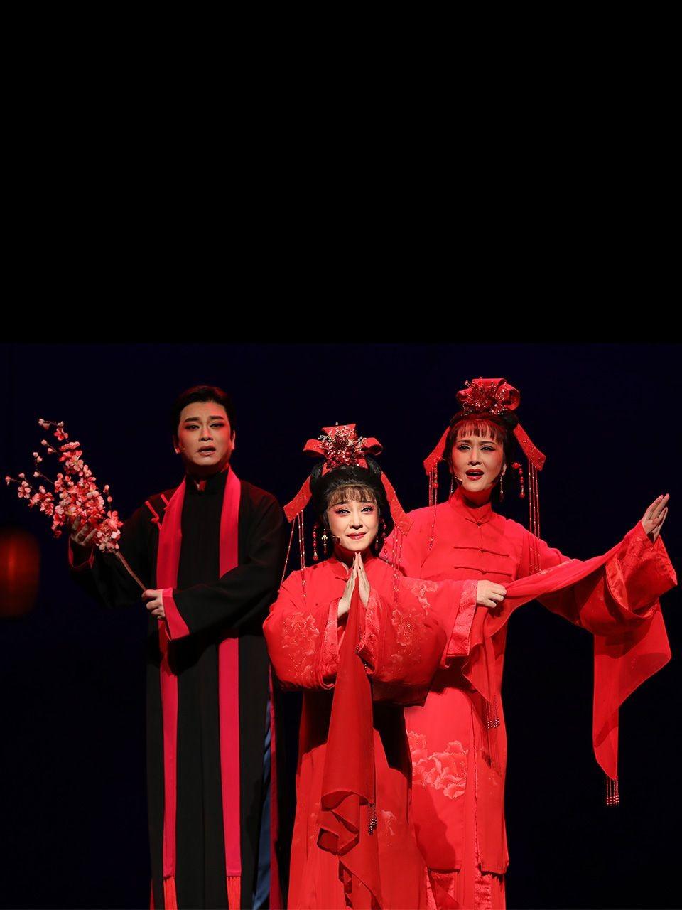 婚禮,變成葬送自由的墳墓。(作者提供)