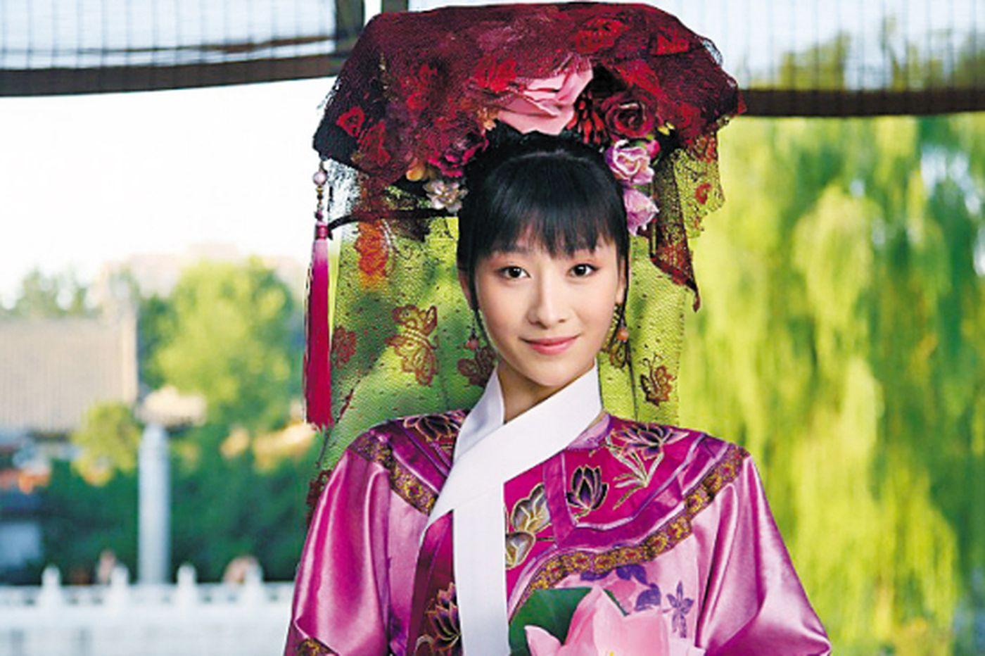 陶昕然憑2011年宮鬥劇《後宮甄嬛傳》角色「安陵容」成功走紅。