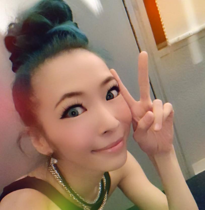 大S生前的好友Makiyo。