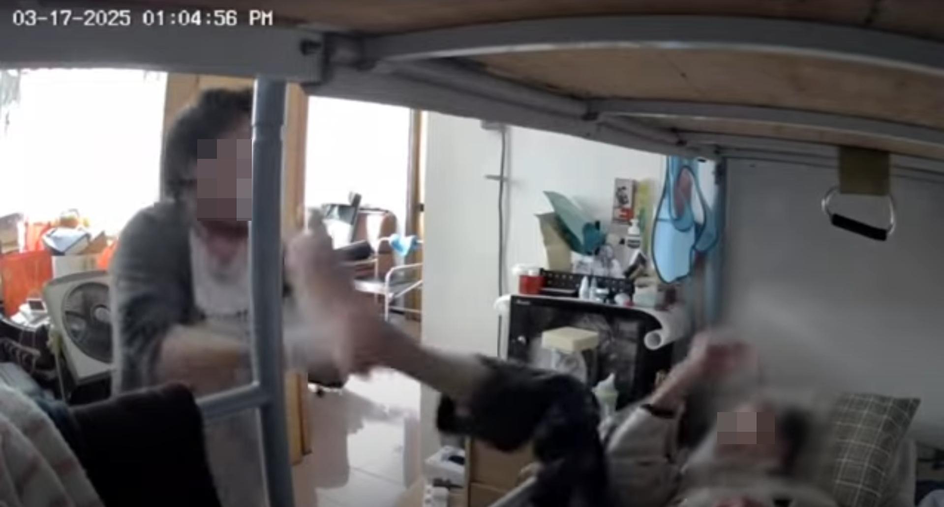 一名印傭疑虐待81歲患癌老婦。(網上片段截圖)