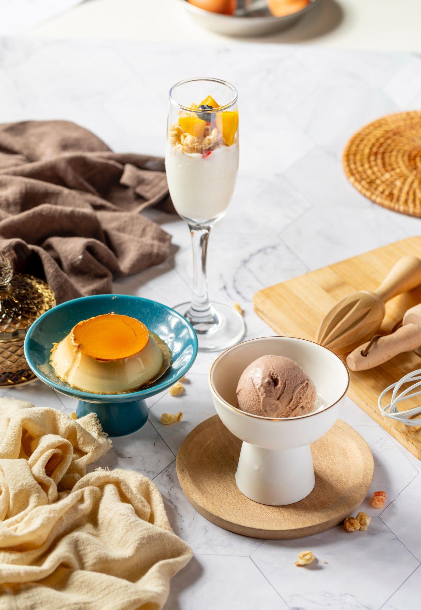 甜品可自選焦糖布甸、芒果酸奶或雪糕。