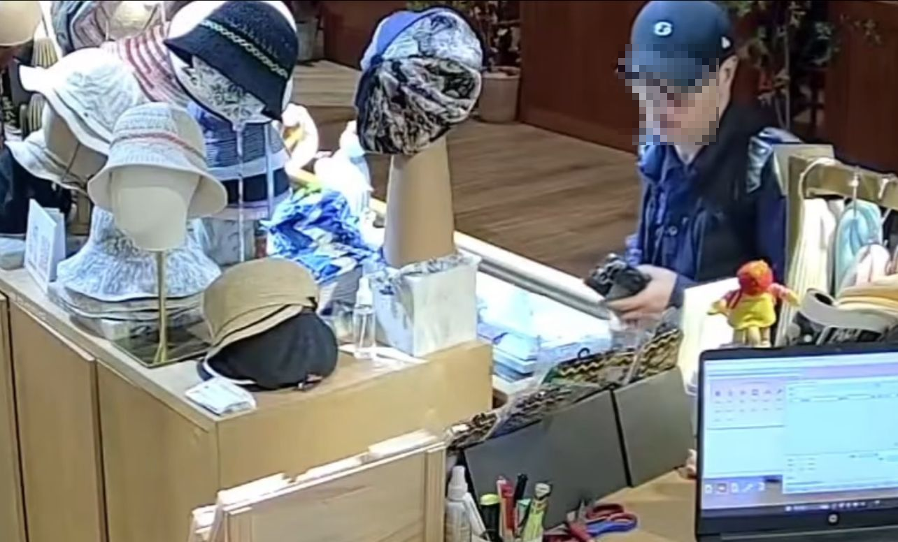 講普通話「雌雄大盜」K11商場扮問路偷耳環,損失560元(Threads影片截圖)