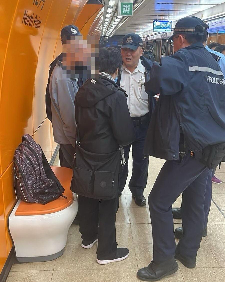 鰂魚涌一對老夫婦失散。(fb「東區警區」圖片)