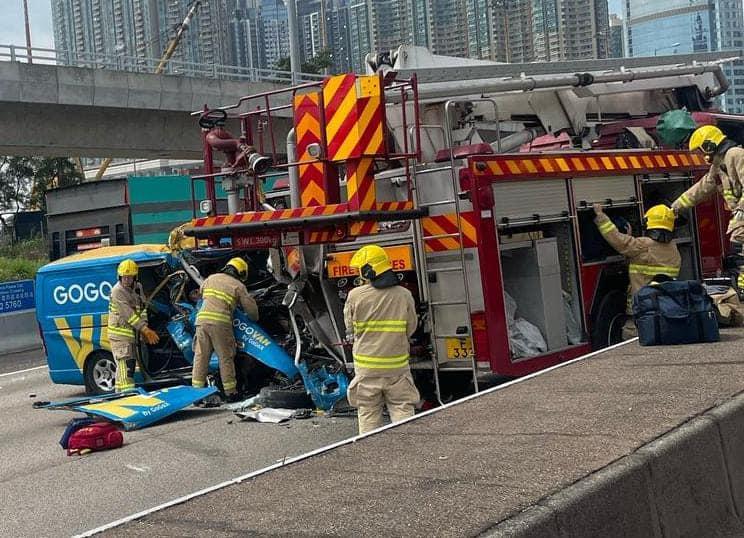 西九龍公路發生車禍。(fb「車cam L(香港群組)」圖片)