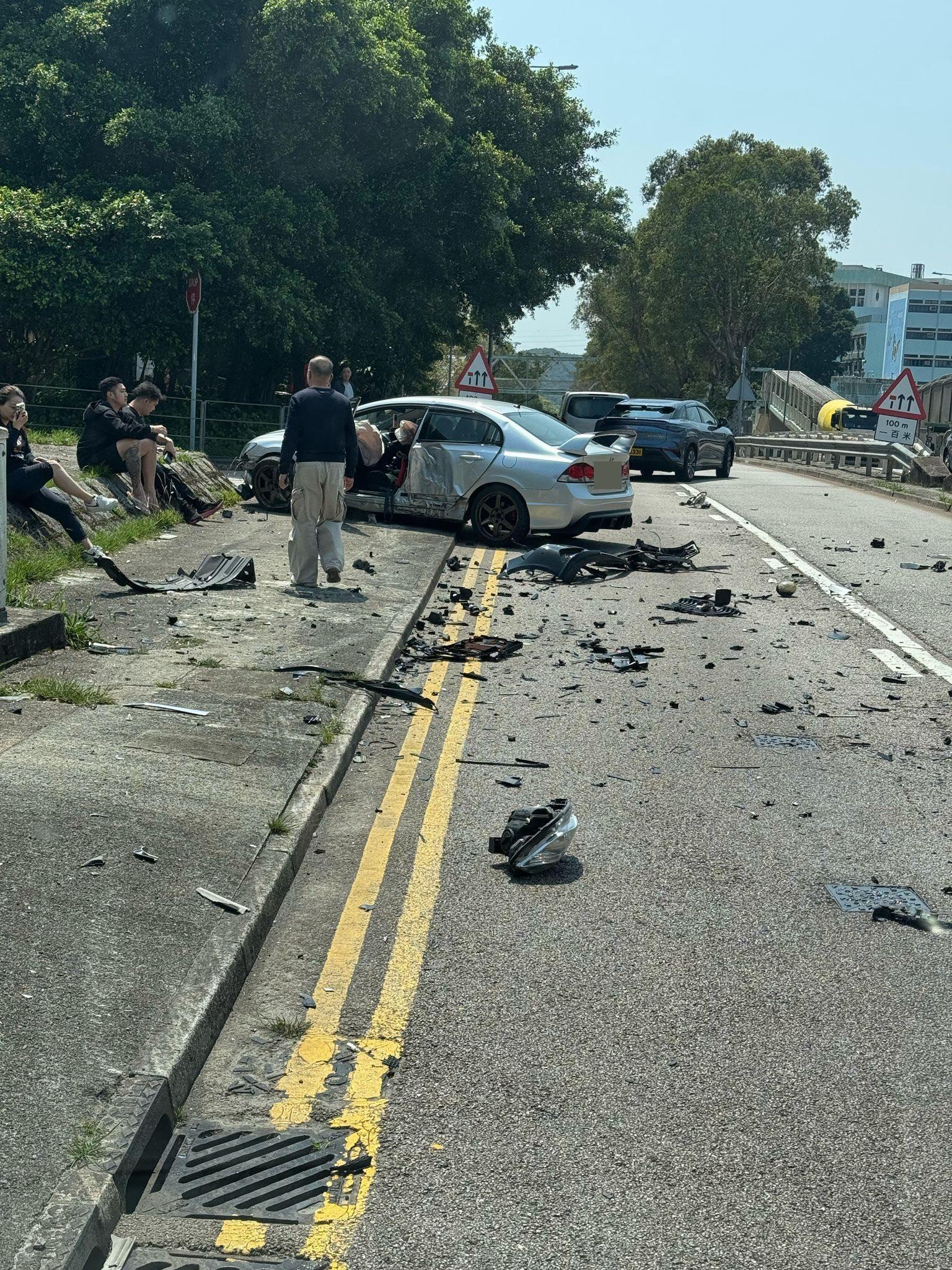 西貢發生車禍。(fb「馬路的事討論區」圖片)