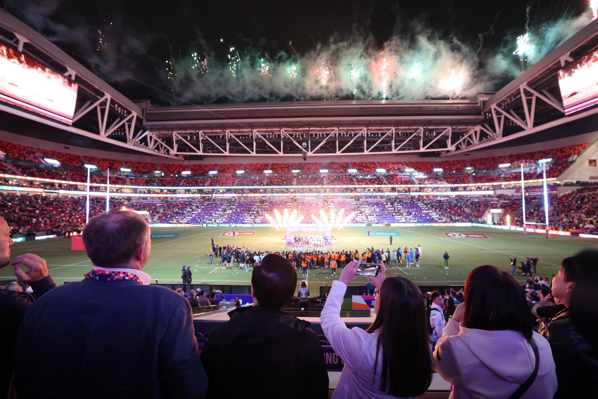 李家超到啟德體育園觀賽。(李家超FB)