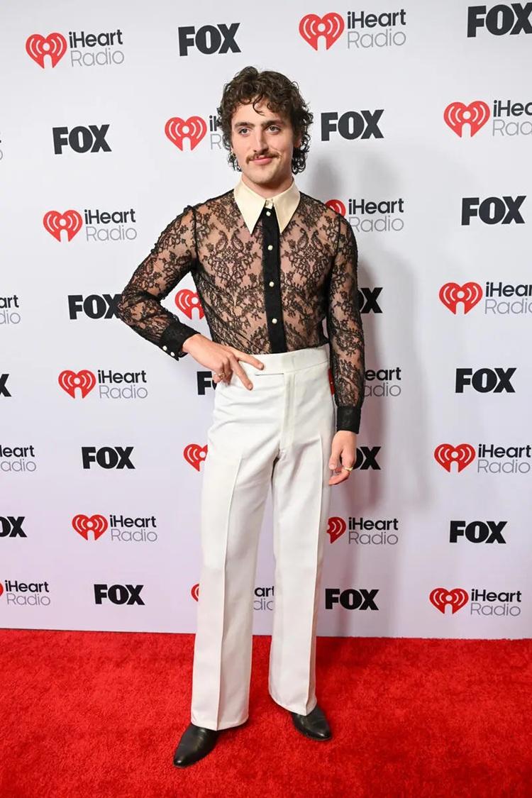 iHeartRadio音樂頒獎禮|Sabrina Carpenter贏年度歌獎 Taylor封年度藝術家