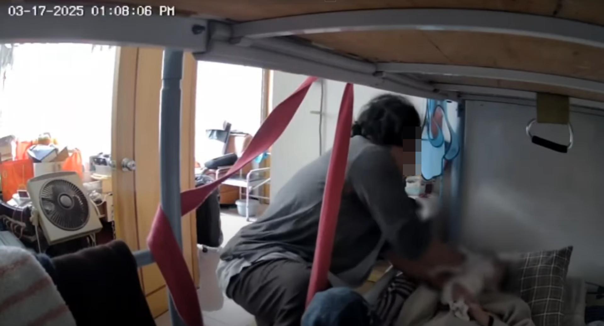 一名印傭疑虐待81歲患癌老婦。(網上片段截圖)