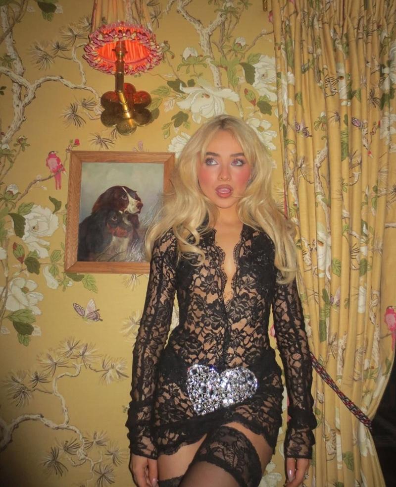 Sabrina Carpenter巴黎騷擺3P艾非爾鐵塔姿勢惹非議