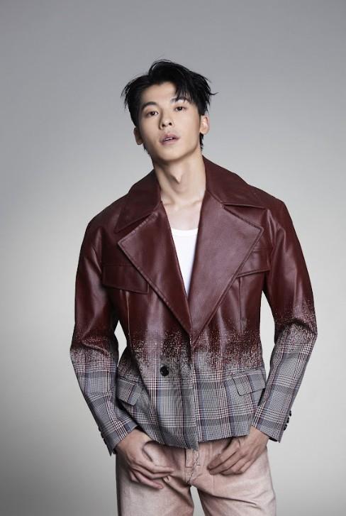 許光漢第一部奇幻愛情電影。