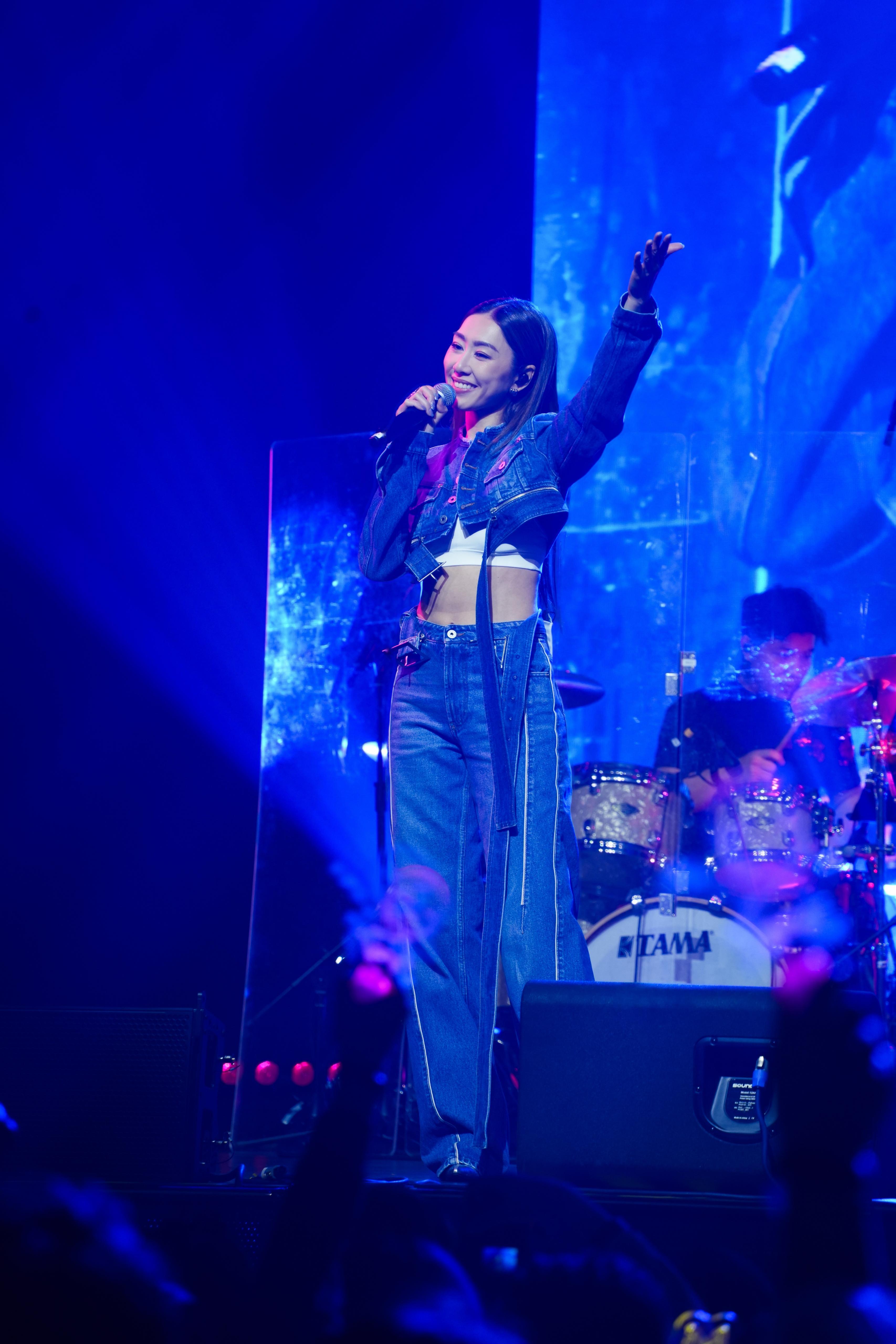 胡定欣於東莞舉行《胡定欣Live Circle巡迴音樂會》。