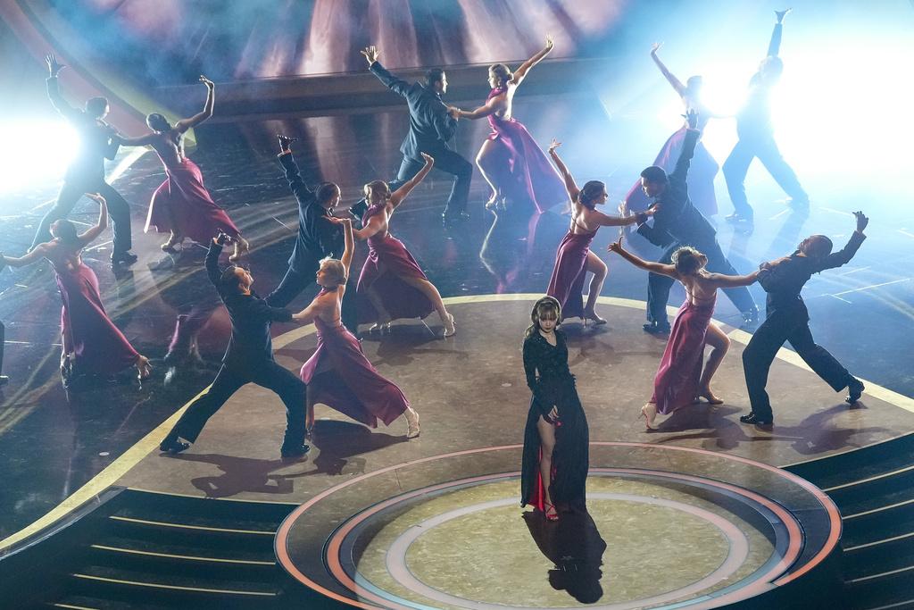 Lisa@BLACKPINK任奧斯卡2025站台表演嘉賓。(美聯社)