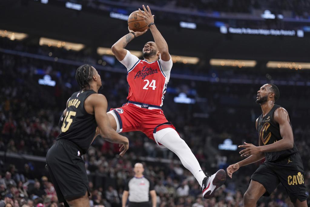 快艇132:119擊敗騎士。(美聯社)