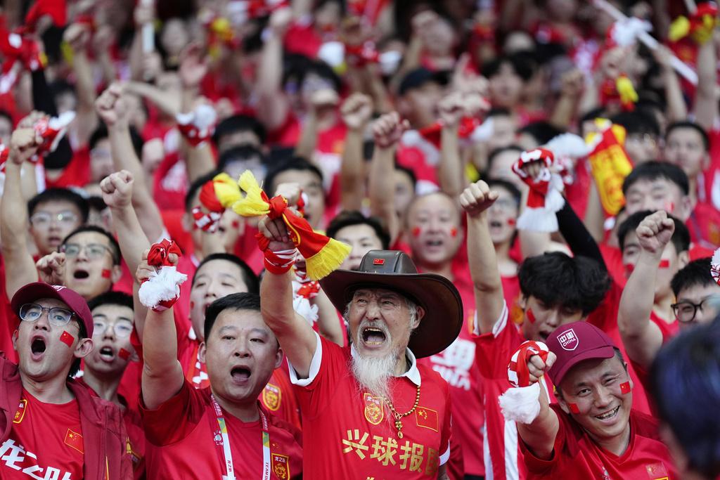 逾7萬球迷入場觀戰破國內入場人數紀錄。(美聯社)