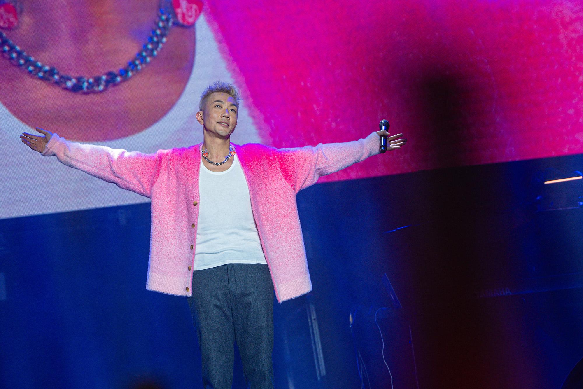 劉浩龍期待下一站的「思覺失調20」巡迴演唱會。