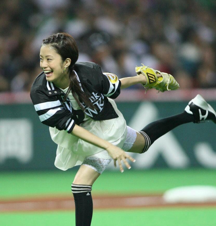 上戶彩第三度任開球嘉賓,對上一次已是18年前。