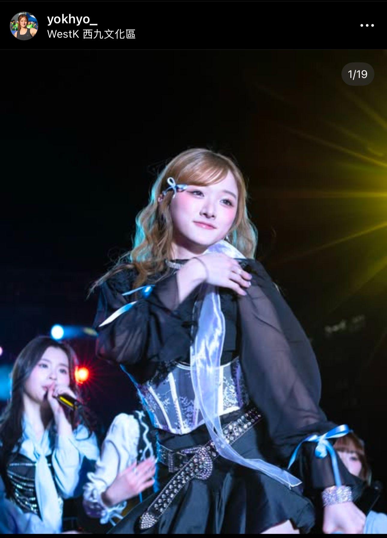 Ah Yo樣子清純甜美,而且成績優異,一直是Lolly Talk的乖乖擔當。