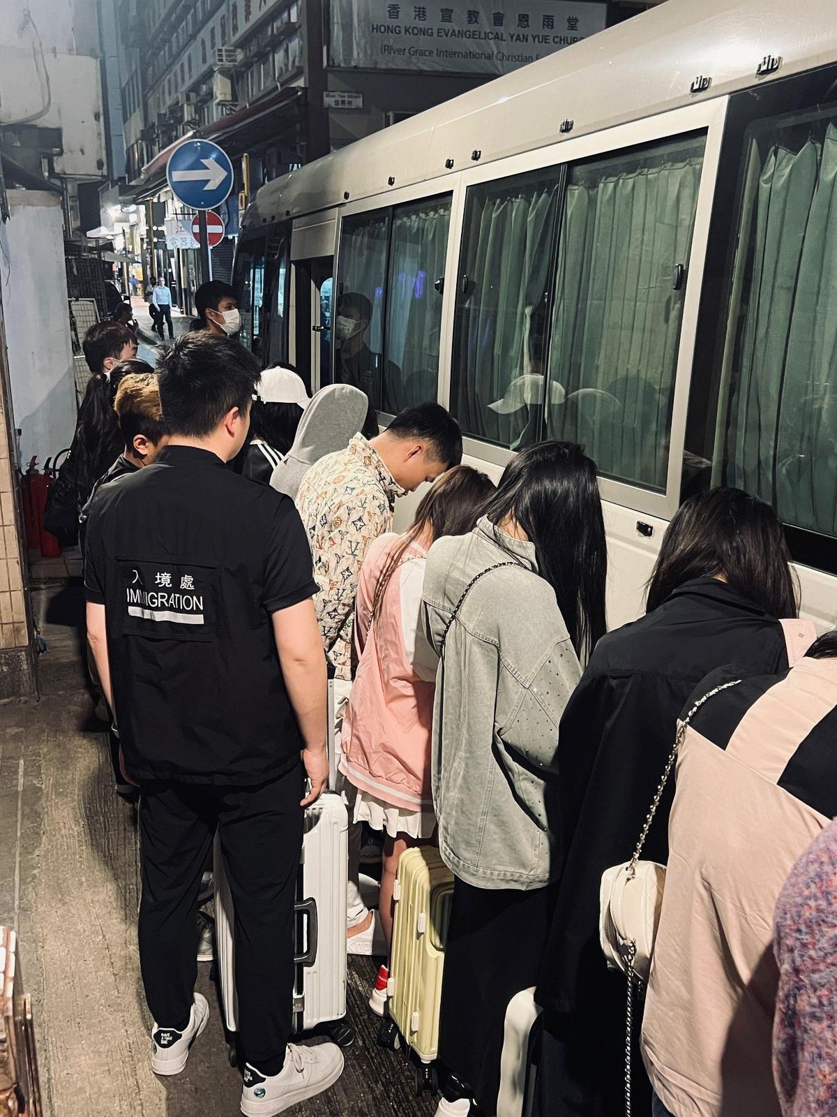 圖示為部份被捕人。(警方圖片)