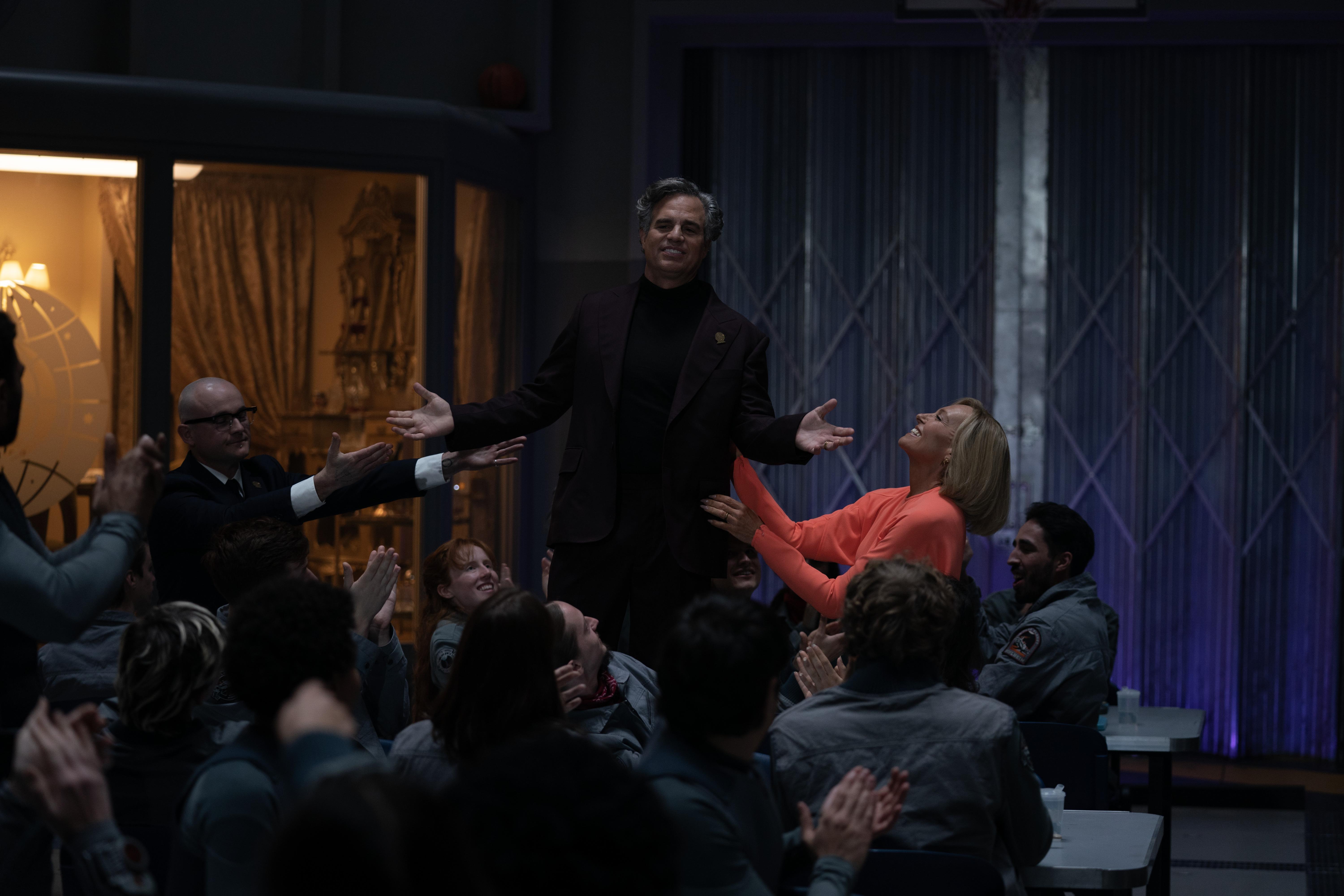 《米奇17號》集合多位好戲之人,包括「變形俠醫」麥克雷法路。