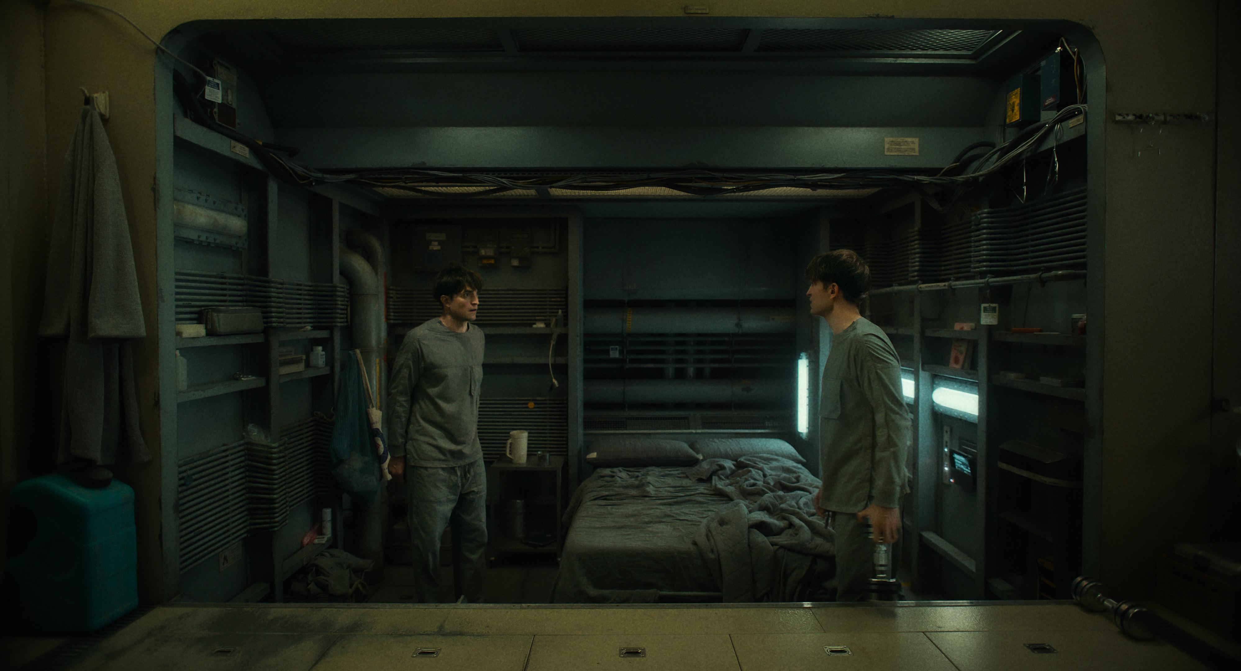 羅拔柏迪臣演技備受肯定,今次更一人分飾米奇17、米奇18號。