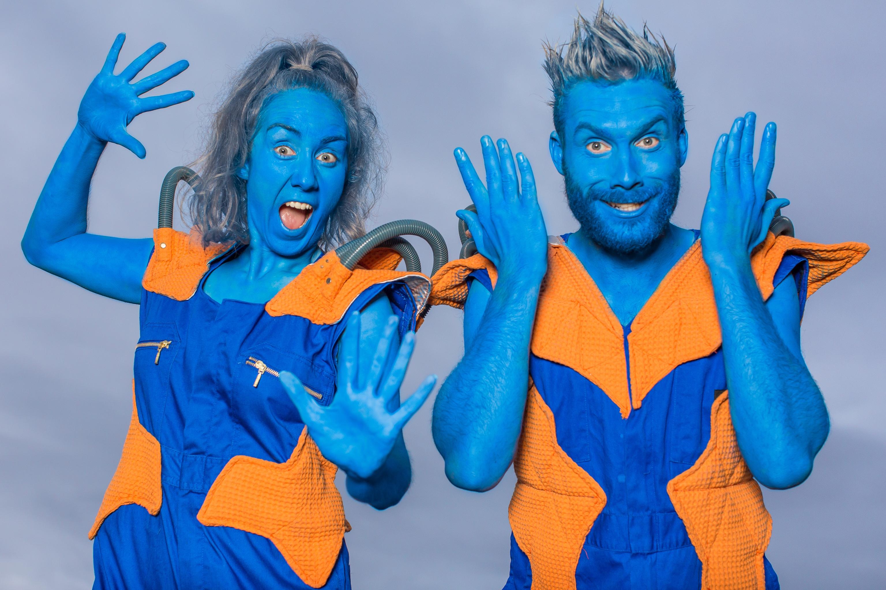 跟隨Thunderbolts and Lightning的表演「來自宇宙的不速之客」,加入Zing和Zong兩兄妹的太空科學冒險,拯救他們的星球。