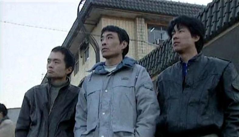 《12.1槍殺大案》是以紀實手法,描述了在沒有完善監控系統及大數據等的年代,刑警如何運用冷靜頭腦和分析、追查每條線索,最終偵破案件,拘捕主犯。(圖片來源:官方劇照)